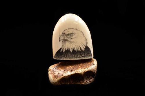 EAGLE HEAD SCRIMSHAW